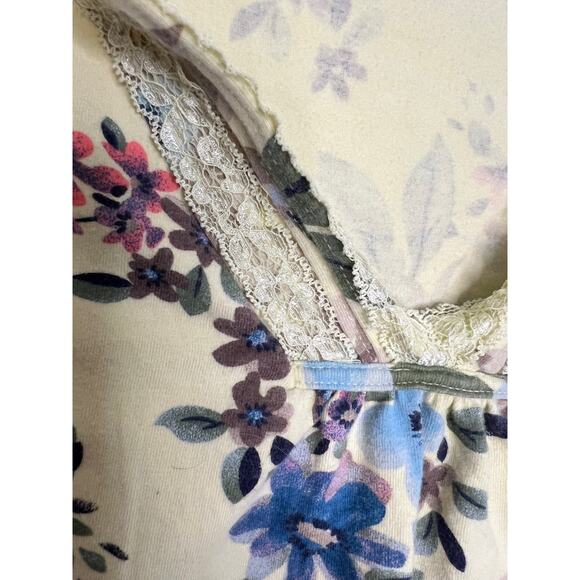 Vintage Women’s Basic Editions Floral Pattern V-Neck T Shirt Size Sm - Picture 4 of 8